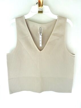 NEW J.o&co Zoey ribbed v-neck tank